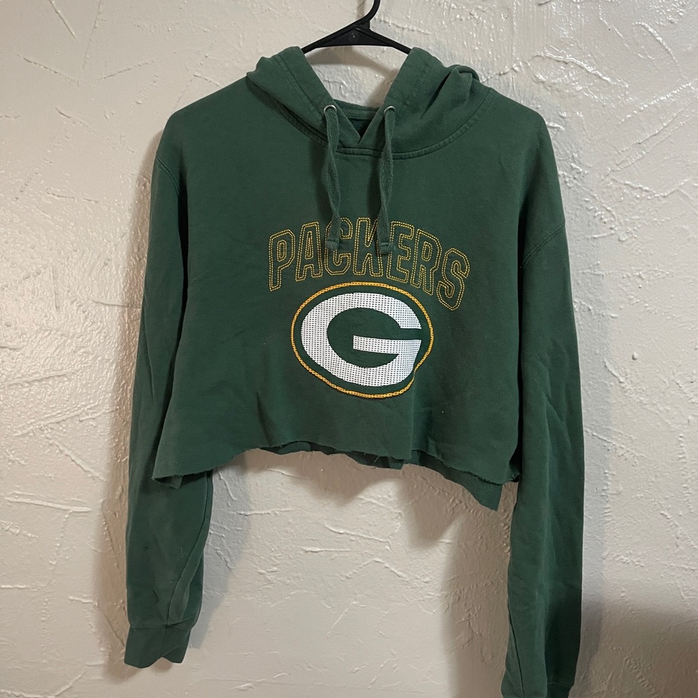 Cropped GB Packers hoodie